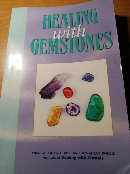 Book_Healing with stones_IMG_20211201_191311.jpg