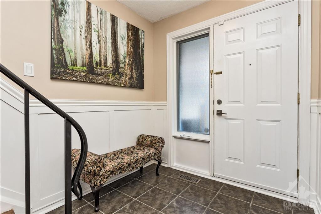 Foyer.jpg