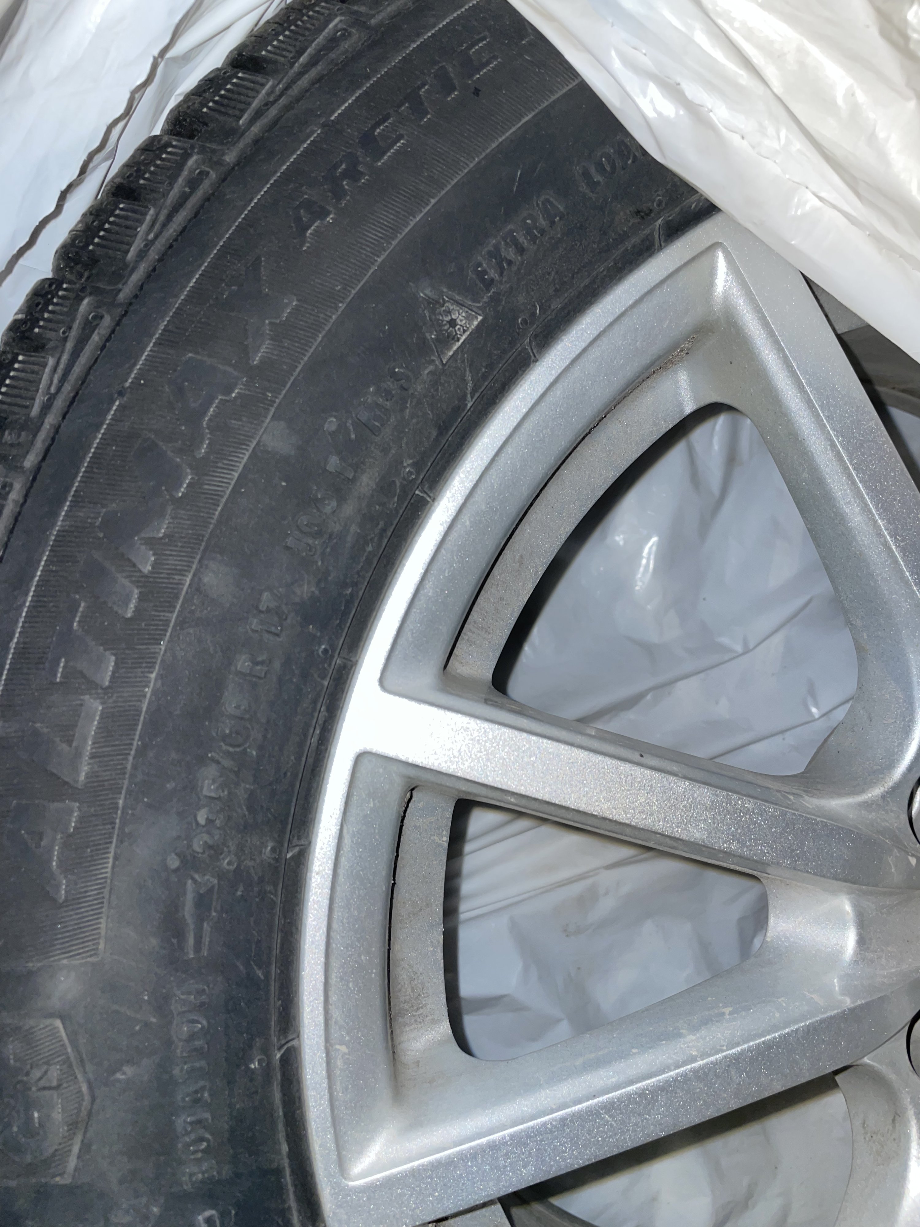 tire4detail.jpg