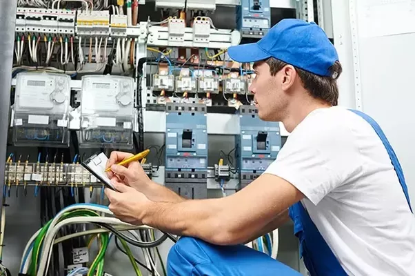 ELECTRICIAN.png