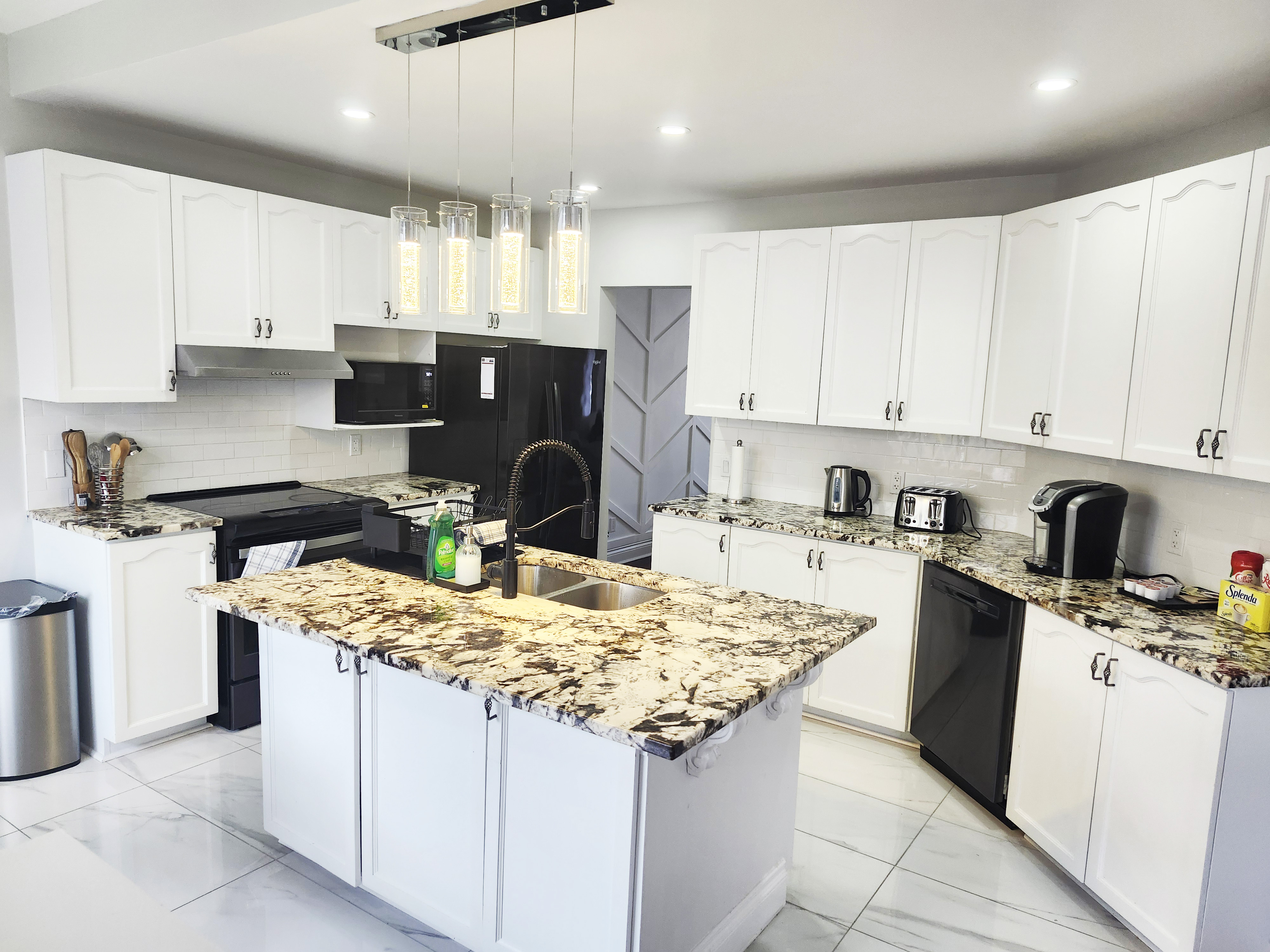 Kitchen 6.jpg