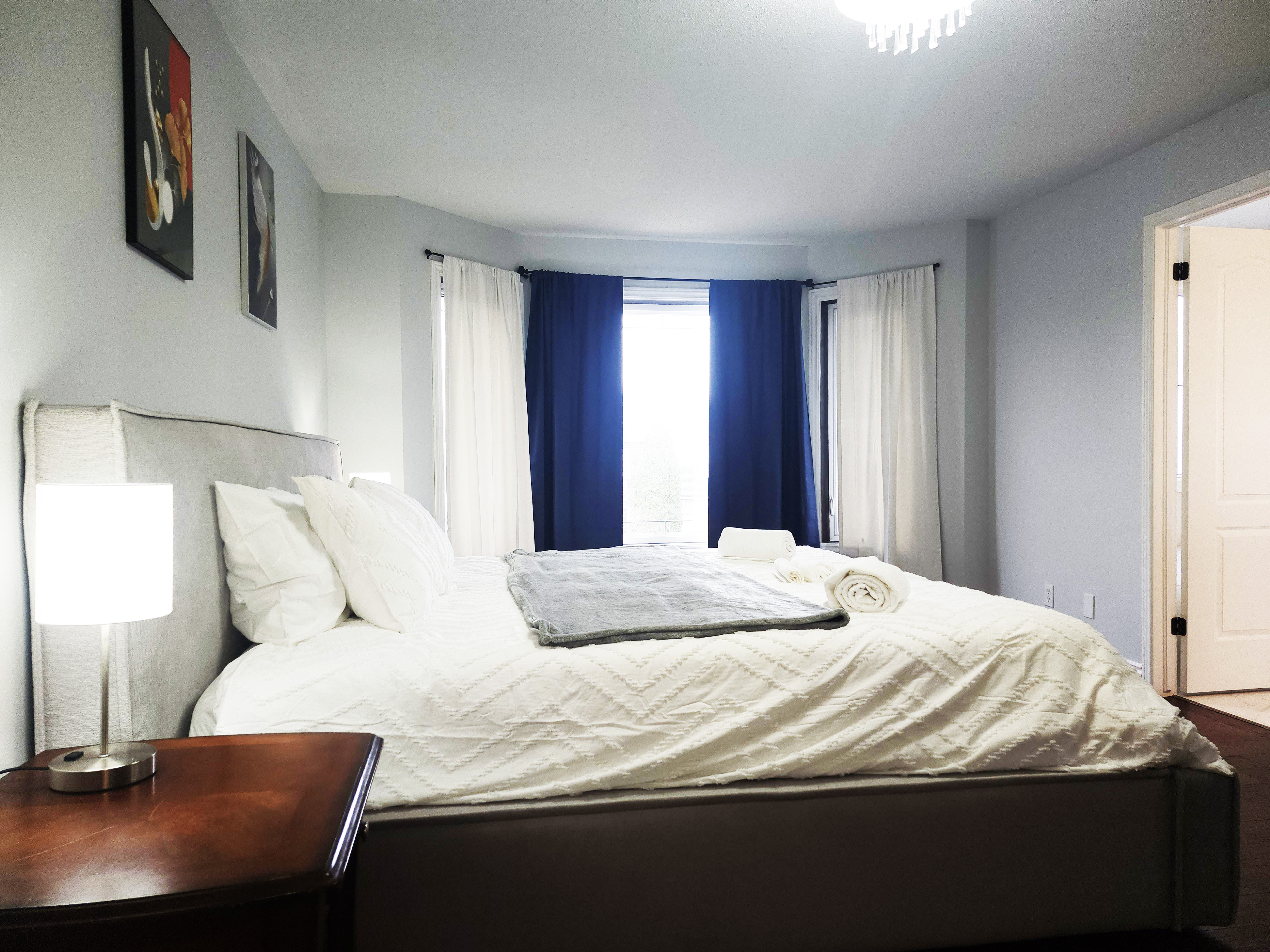 Master bedroom 1.jpg