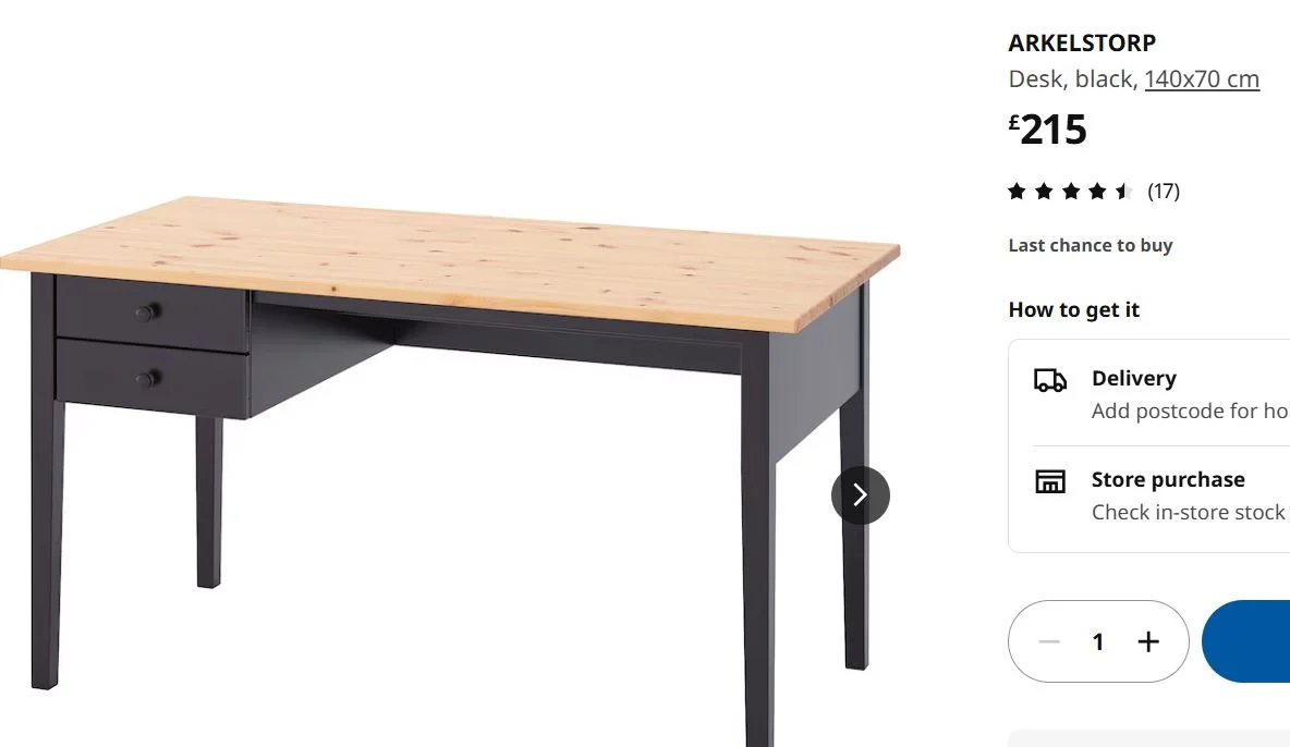 wood desk.webp