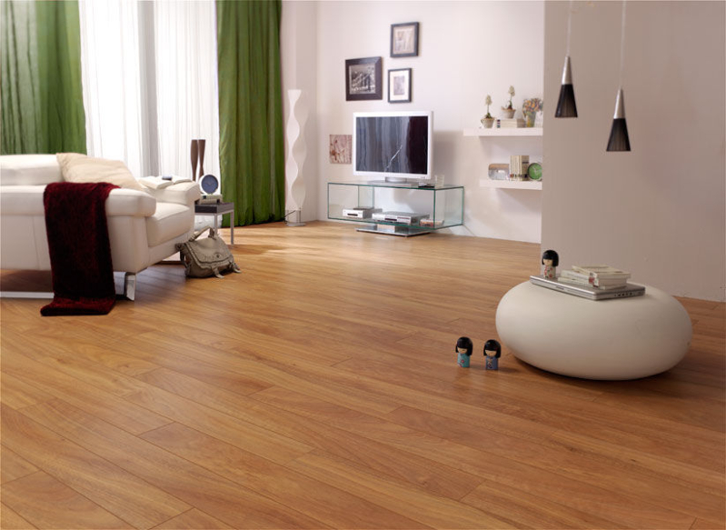 wide-laminate-flooring-52579-1773407.jpg