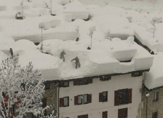Roof-Snow.jpg