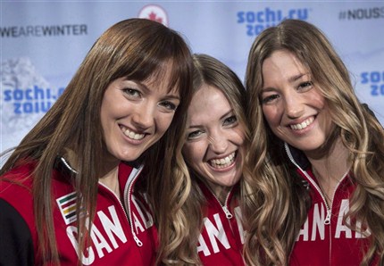 dufour-lapointesisters_3916-430x298.jpg