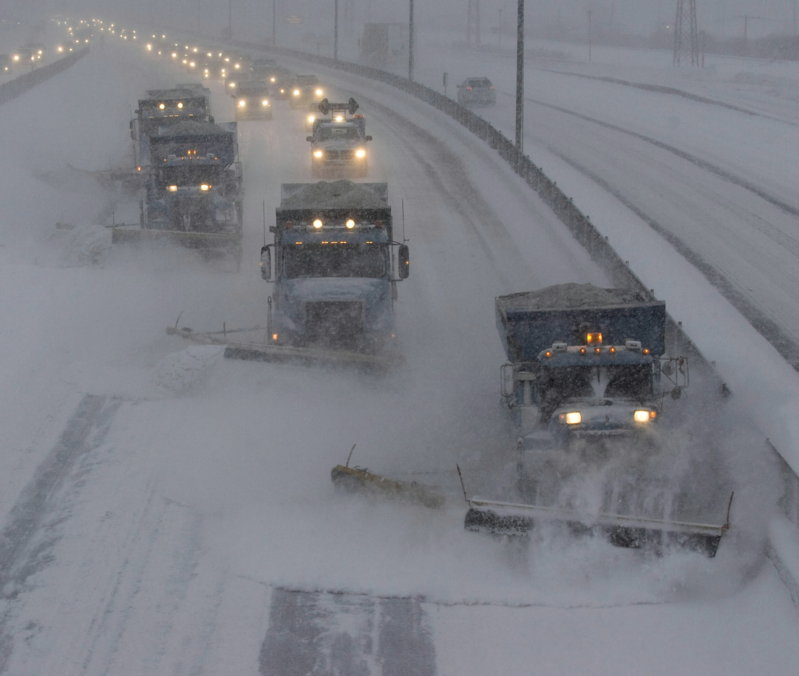 amc08-1221-snow-2.jpg