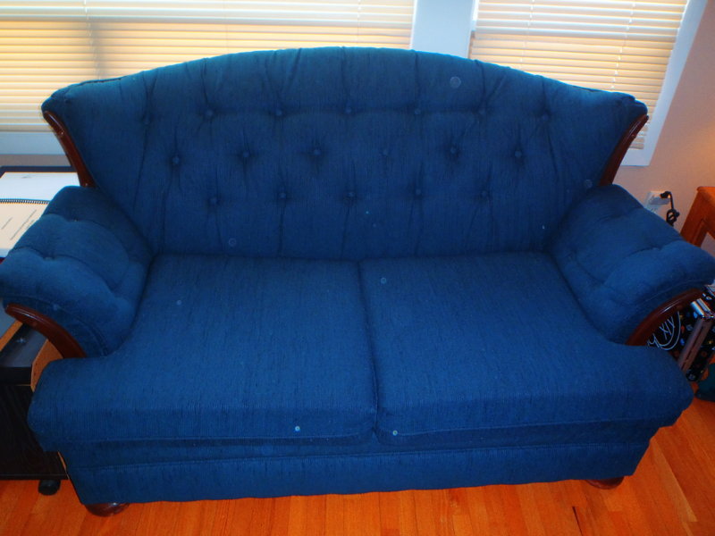 sofa2.JPG