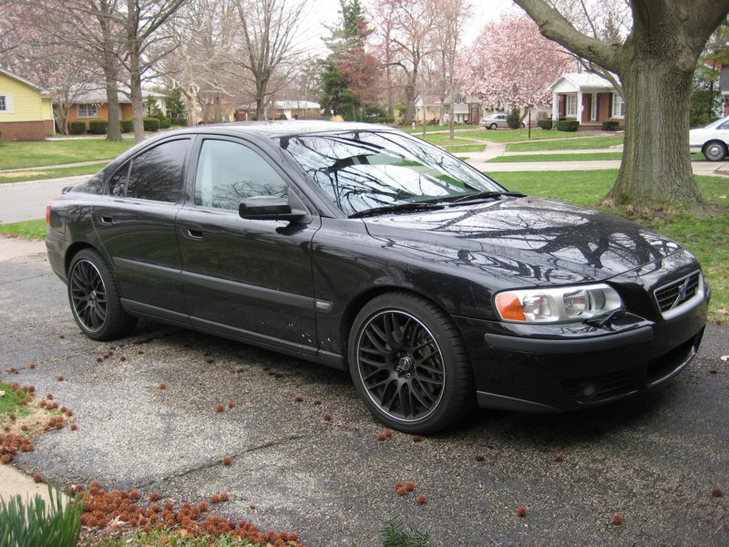 2004_volvo_s60_r_r-pic-1278459158972498157.jpeg