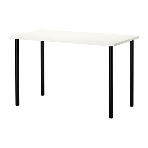 ikea大桌子.JPG