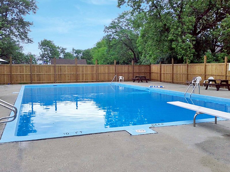 215-3310southgate046.jpg