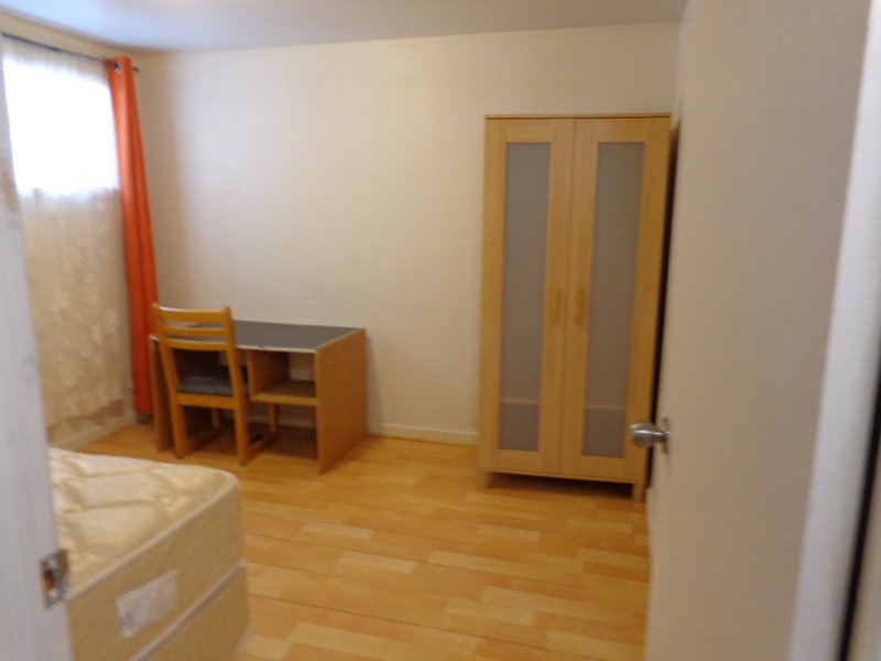 semi-basement room.JPG