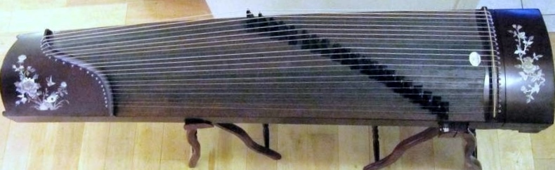 guzheng 2012.jpg