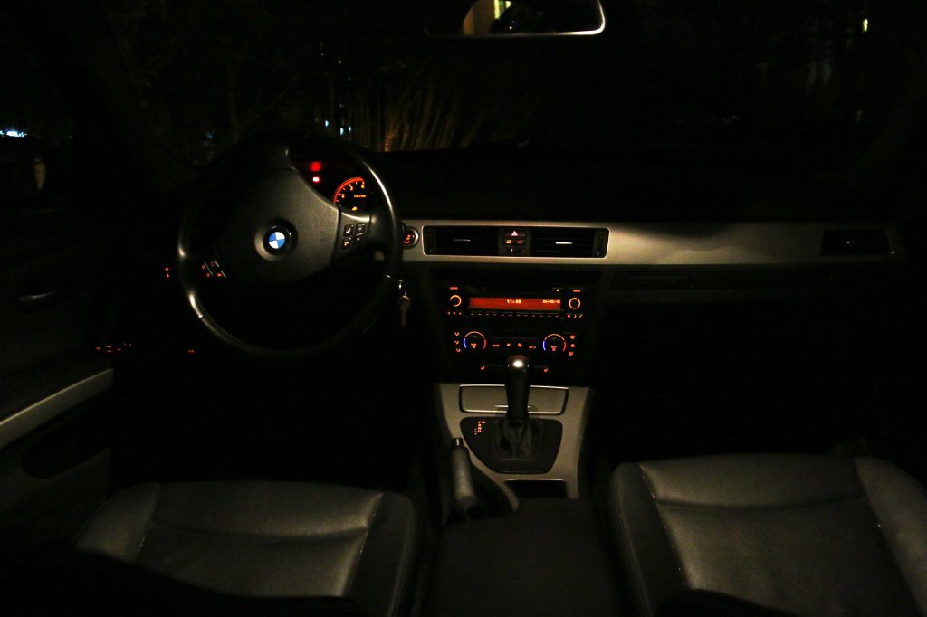 BMW INTERIOR.jpg