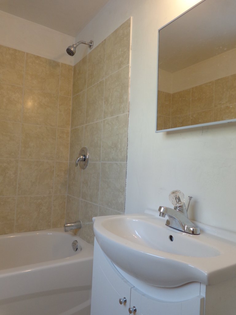 bathroom 1.JPG
