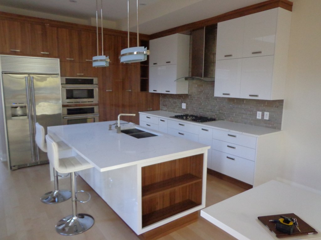 kitchen white.jpeg