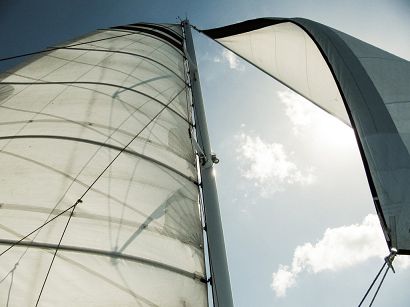 sailboat-691452_1280.jpg