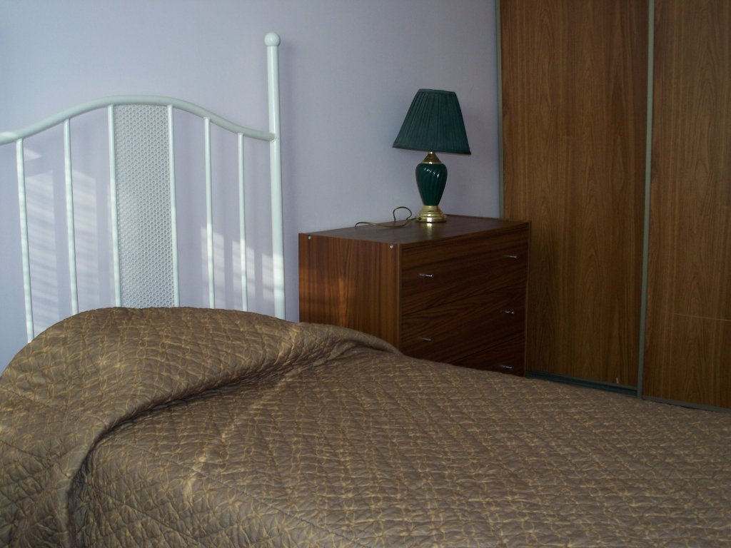 room B8.JPG
