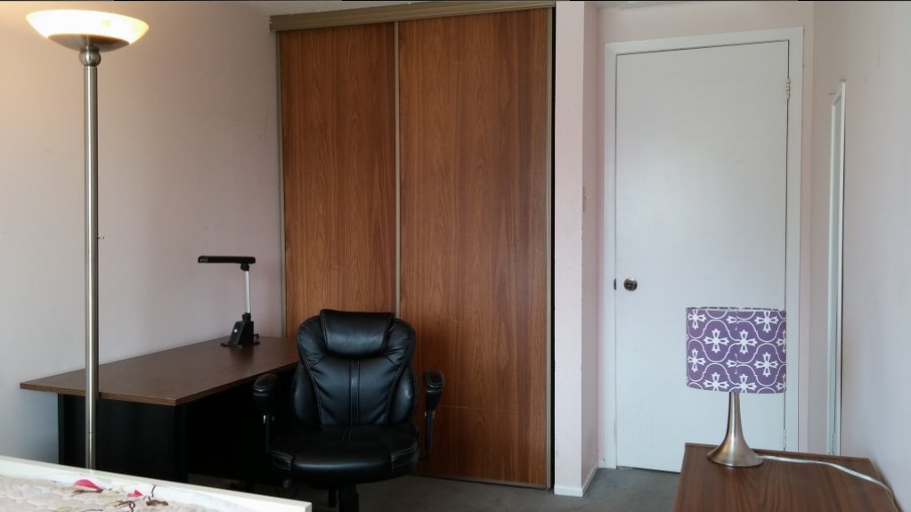 room B28.jpg