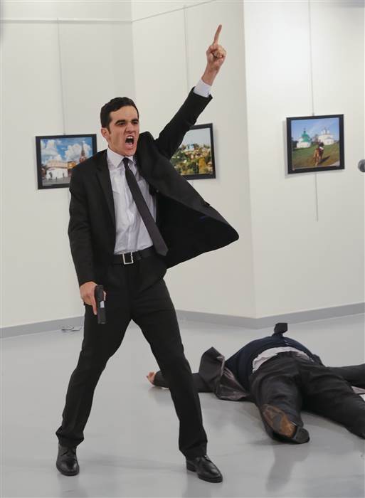 161219-ankara-turkey-shooting-1235p_461c45b393df05b90ff973056c8ce664_nbcnews-ux-600-700.jpg