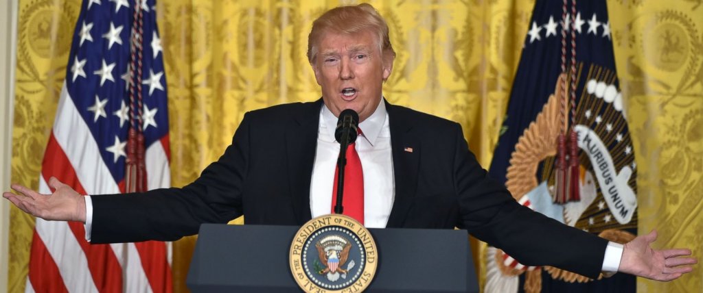 gty-trump-presser-01-jc-170216_12x5_1600.jpg