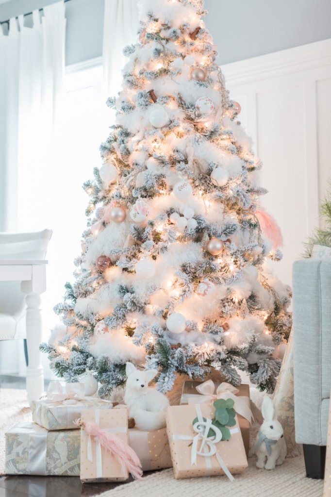 White-Christmas-Tree-via-craftberrybush_com_-770x1155.jpg