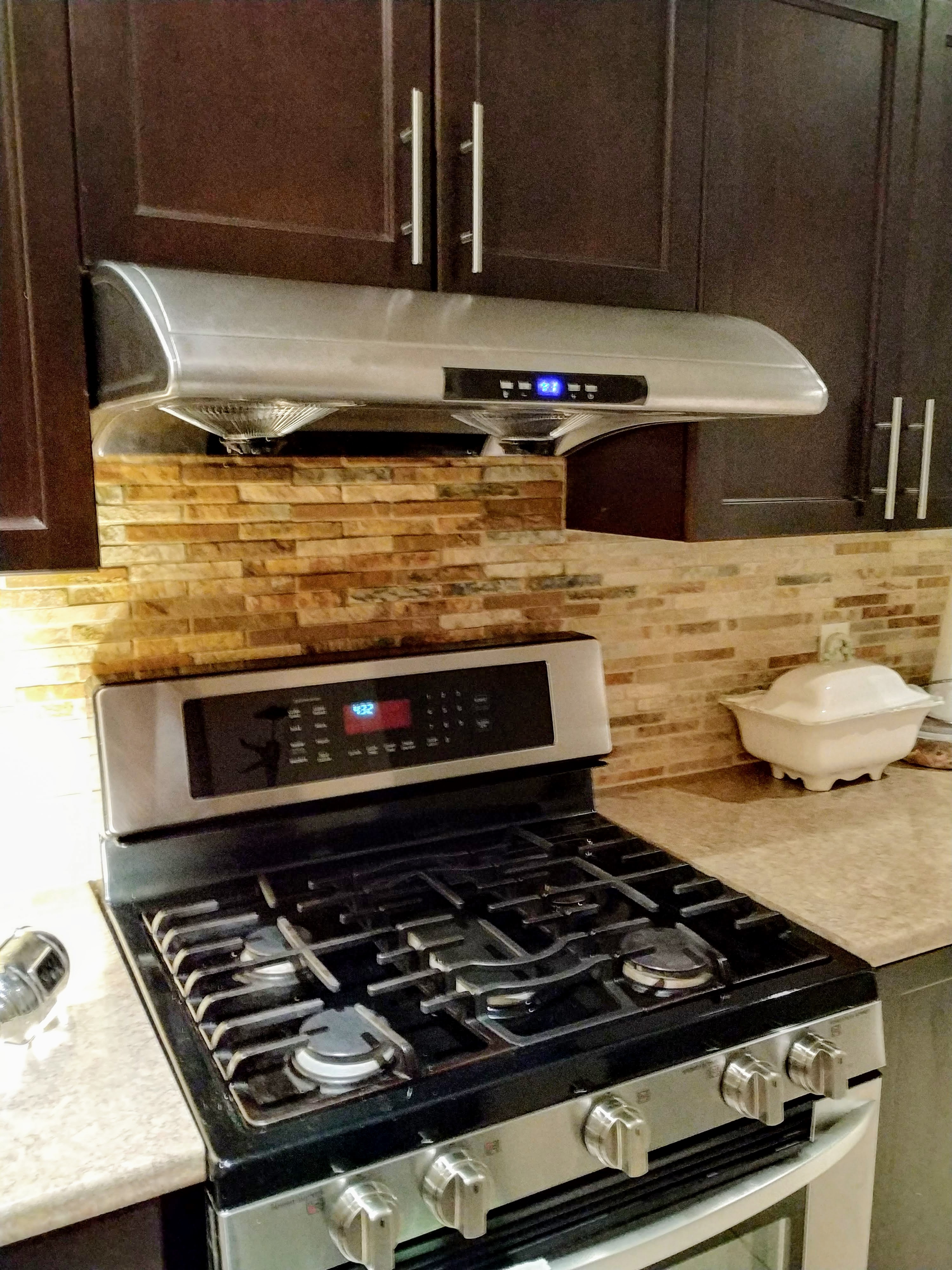 Range hood indtall 2.jpg