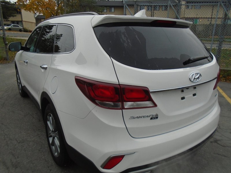 2019-Hyundai-Santa-Fe-XL-Preferred-91164-3_20191111093949726.jpeg