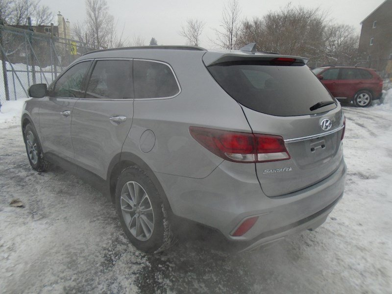 2017-Hyundai-Santa-Fe-XL-Base-61495-3_20200212105942024.jpeg