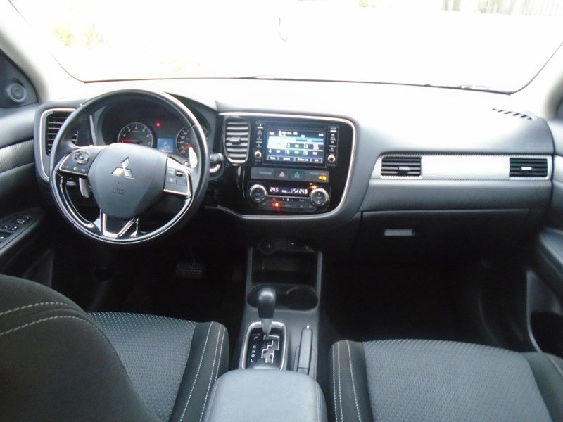 2016-Mitsubishi-Outlander-SE-91403-11_20191111094239525.jpeg