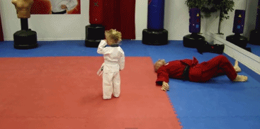 b8b73ba1jw1eoioola77kg20a7052hdt.gif