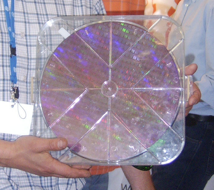 ICC_2008_Poland_Silicon_Wafer_1_edit.png