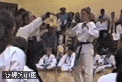 79a00895jw1dpfphi7e7qg.gif