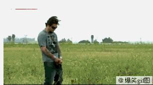 79a00895jw1dp9tn509x4g.gif