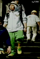 71021e17jw1e938s22tlrg203q05h4bp.gif