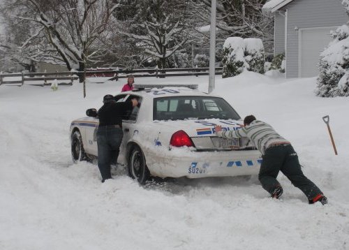 snow_police1.jpg