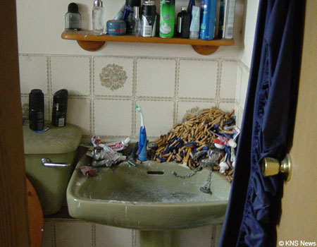 tenantbathroomKNS_450x350.jpg