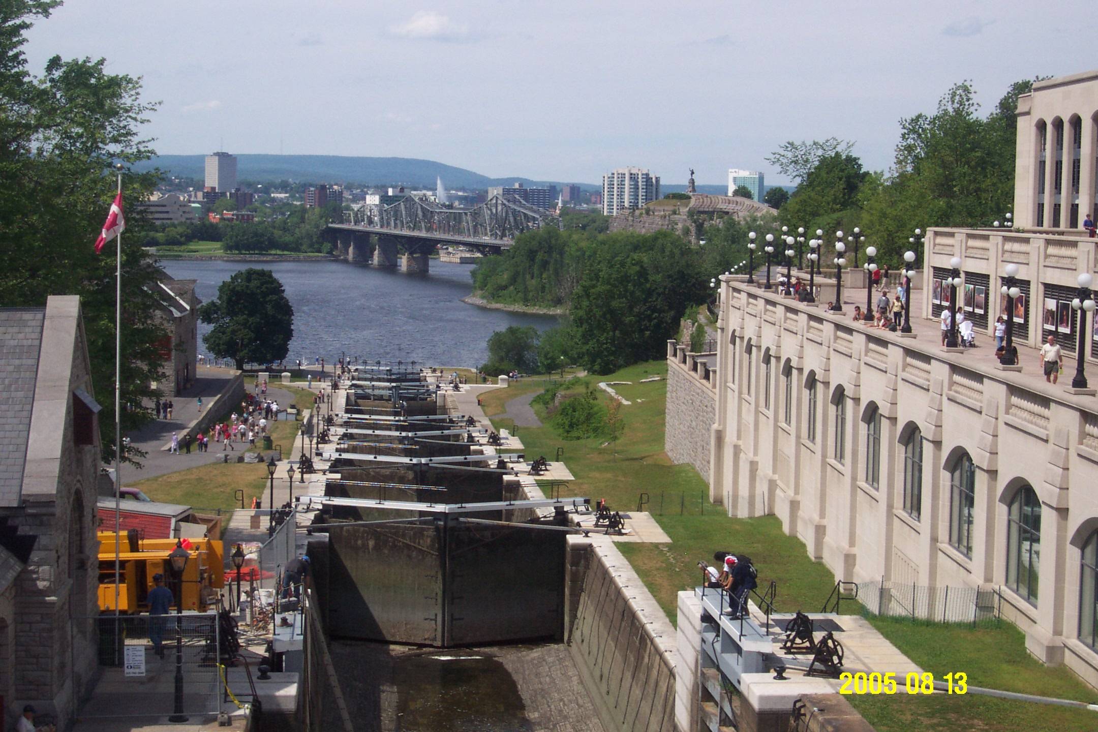Ottawa_RideauCanal_Locks.JPG