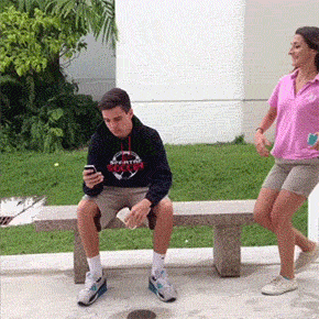 68611fd2gw1ep811n2qv0g2082082kjl.gif