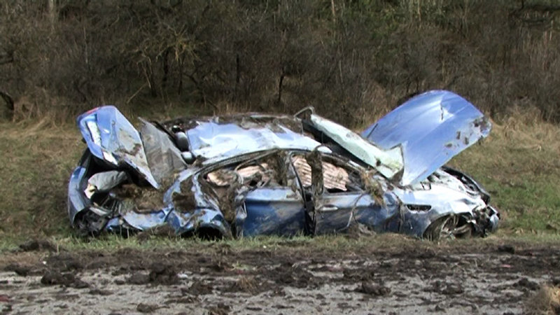 BMW-M5-Crash-A81-Autobahn-03.jpg