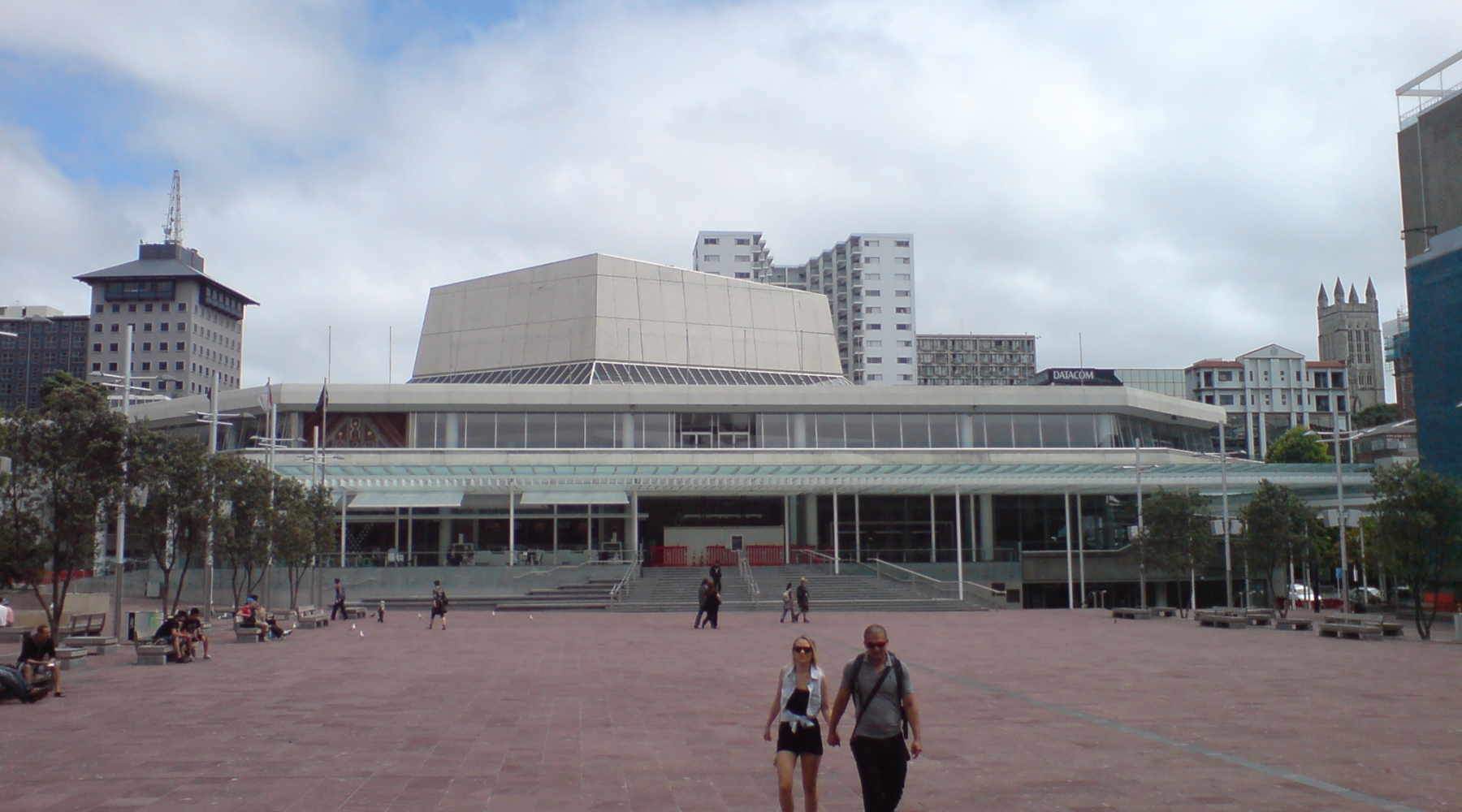 Aotea_Centre_Off_Aotea_Square,_Auckland.jpg