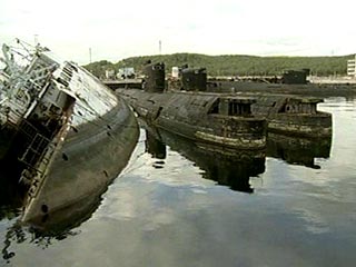 20040526100398_submarine.jpg