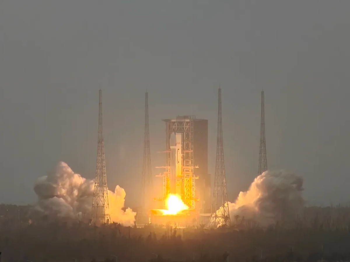 spacenews.com