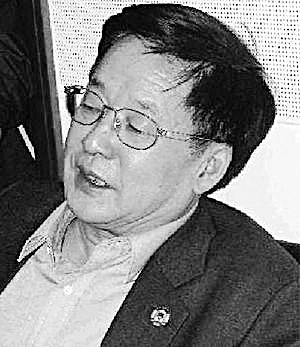 1104865747_Uka4Ch.jpg