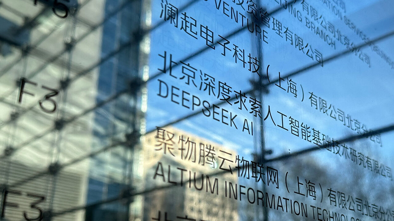 www.economist.com