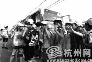 1328379355_g1AcsE.jpg