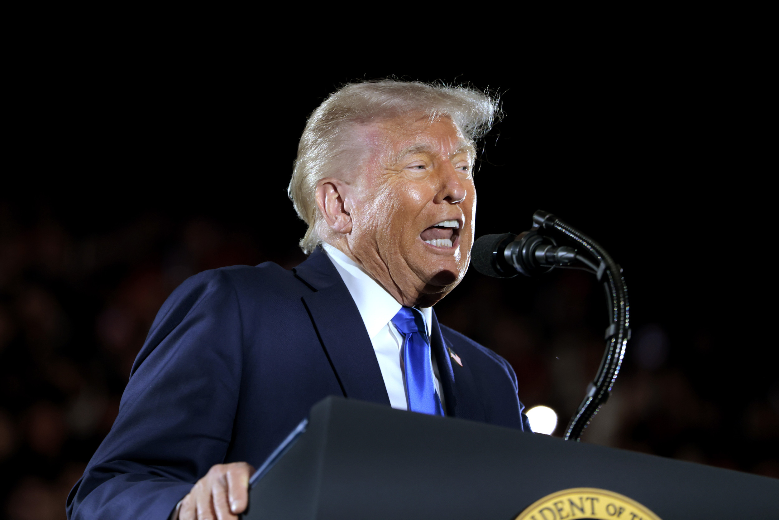 www.newsweek.com