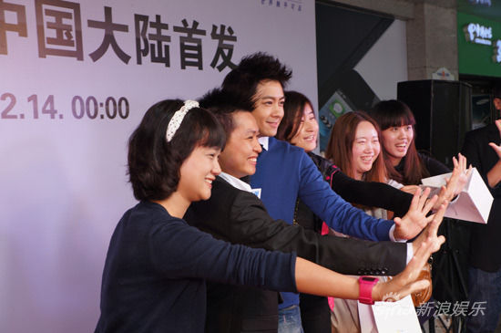 U5910P28DT20121214210833.jpg