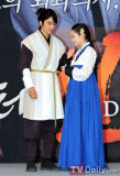 U7626P28T3D3632902F326DT20120517152626_small_h.jpg