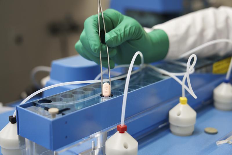 This image provided by Pfizer shows its COVID-19 pill. Drugmaker Pfizer said Tuesday, Nov. 16, 2021, it is submitting its experimental pill for U.S. authorization, setting the stage for a likely launch in coming weeks. (Pfizer via AP)